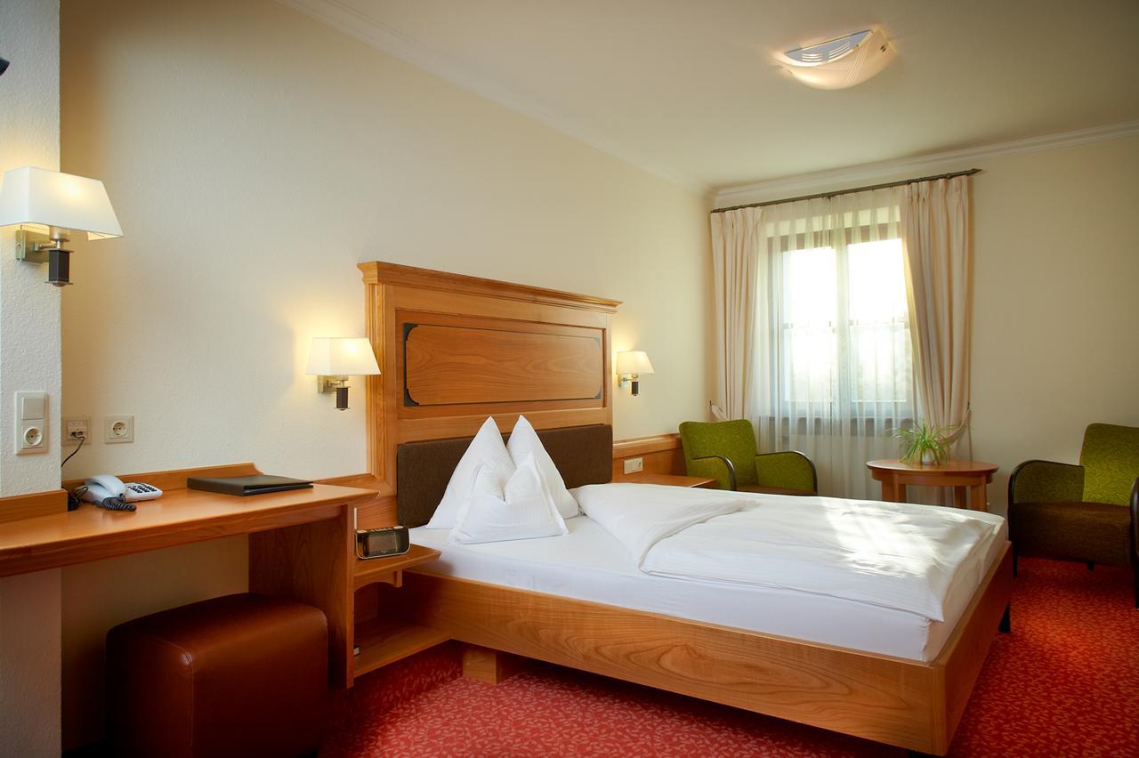 Hotel Zur Post Bad Koetzting Ngoại thất bức ảnh